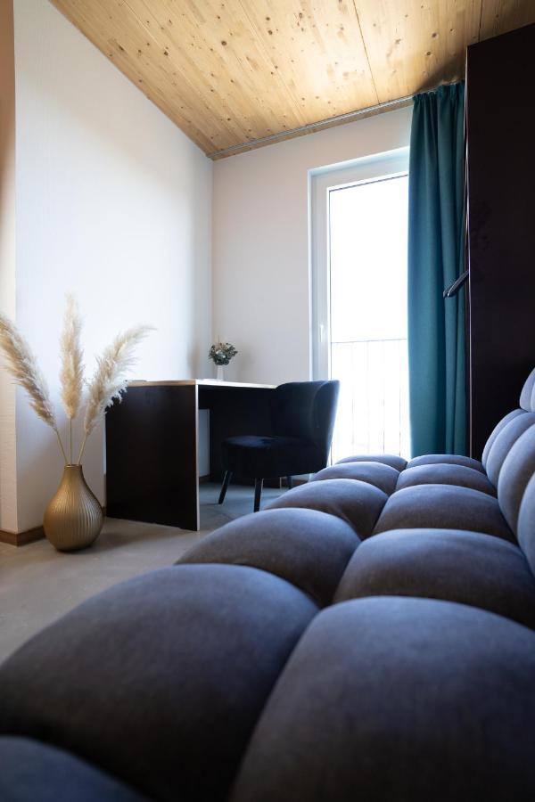 Zimmern ob Rottweil Motel Q מראה חיצוני תמונה
