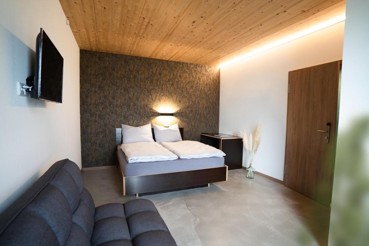Zimmern ob Rottweil Motel Q מראה חיצוני תמונה